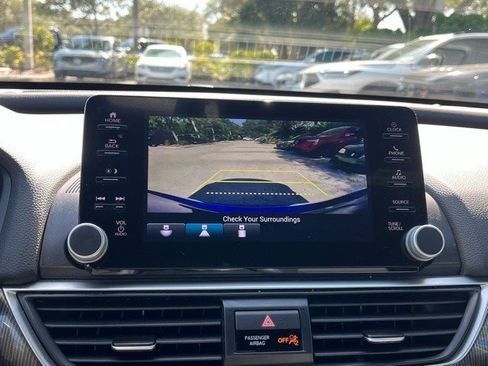 Used 2022 Honda Accord Sport image 8