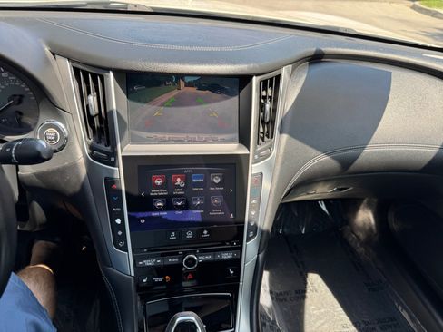 Used 2017 INFINITI Q60 2.0t w/ Premium Plus Package 2.0T image 25