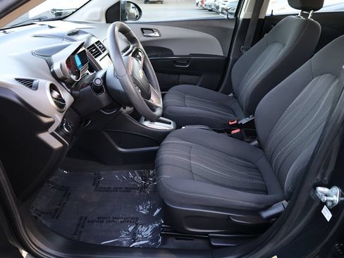 Used 2016 Chevrolet Sonic LT w/ Driver Confidence Package FWD image 10