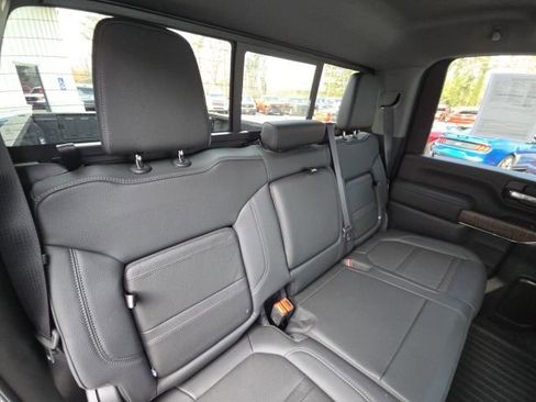 Used 2021 GMC Sierra 3500 Denali w/ Denali Ultimate Package image 16