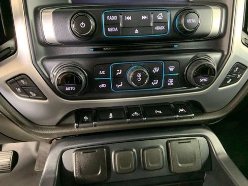 Used 2018 GMC Sierra 1500 SLT AWD/4WD image 24