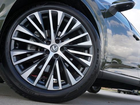 Certified 2025 Lexus RX 350 Premium Plus image 11