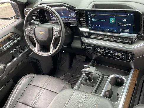 Used 2024 Chevrolet Silverado 1500 High Country w/ High Country Premium Package image 14