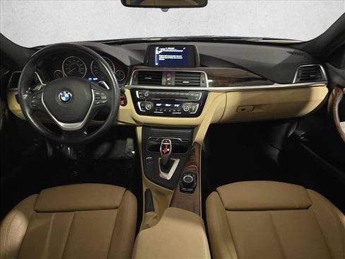 Used 2017 BMW 330i xDrive Sedan AWD/4WD image 9