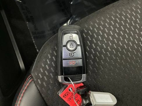 Used 2025 Ford Escape ST-Line AWD/4WD image 26