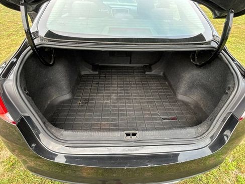 Used 2015 Chrysler 200 Limited w/ Convenience Group FWD image 12