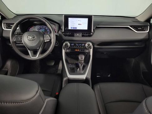 Used 2025 Toyota RAV4 XLE Premium FWD image 26