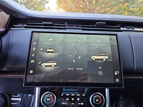Used 2023 Land Rover Range Rover Long Wheelbase SE AWD/4WD image 17