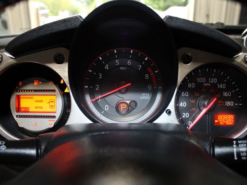 Used 2012 Nissan 370Z Coupe w/ Sport Pkg RWD image 12