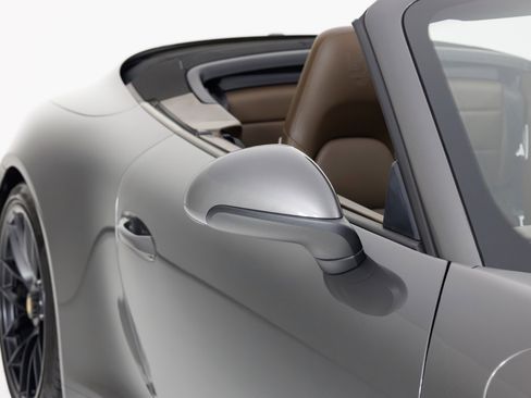 Used 2017 Porsche 911 Carrera GTS image 63