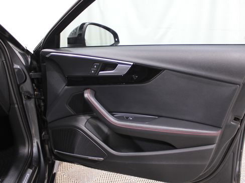 Used 2018 Audi A4 2.0T Premium Plus w/ Premium Plus Package image 31