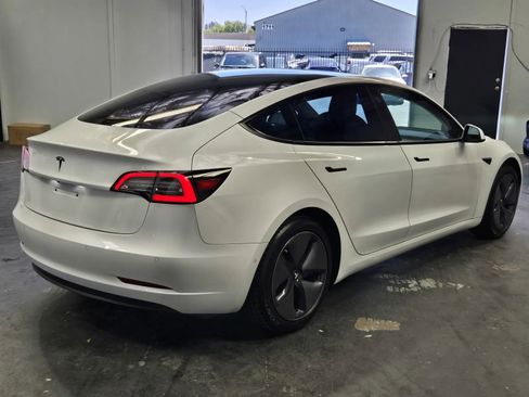 Used 2021 Tesla Model 3 Standard Range Plus RWD image 4