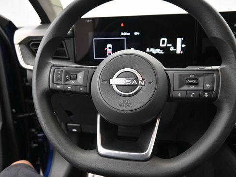 Certified 2025 Nissan Kicks SV image 20