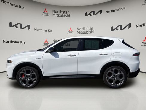 Used 2024 Alfa Romeo Tonale Veloce image 2