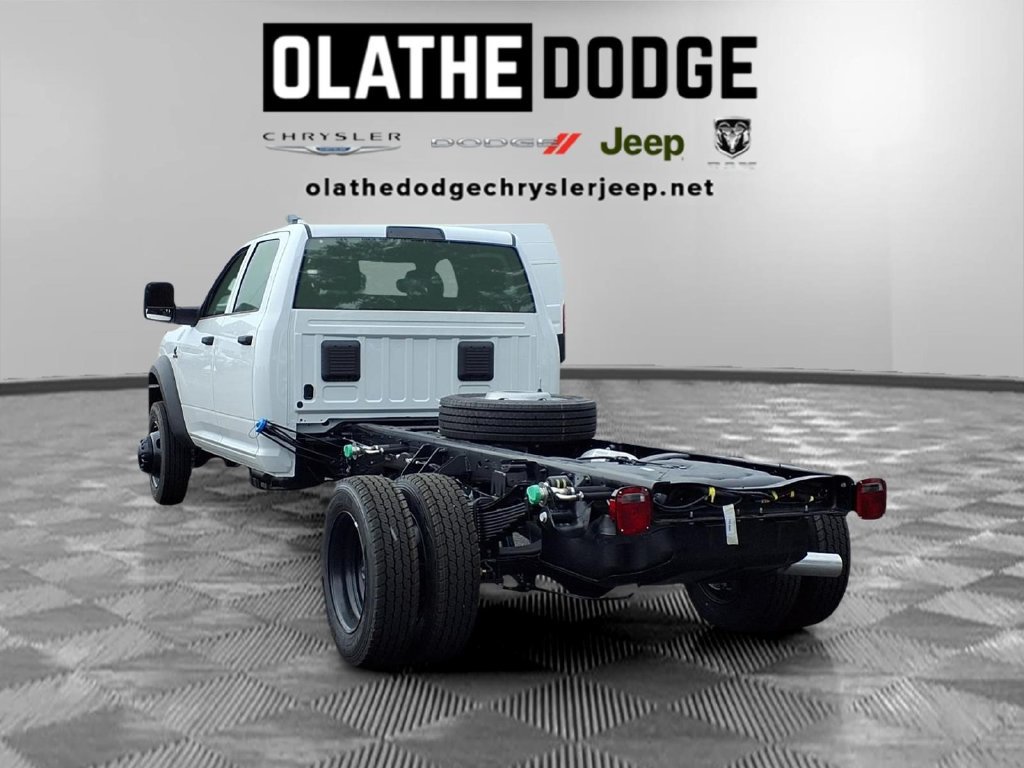New 2026 RAM 5500 Tradesman AWD/4WD image 3