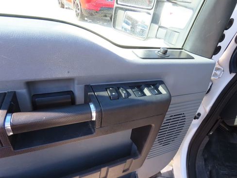 Used 2015 Ford F350 XL w/ Power Equipment Group image 23