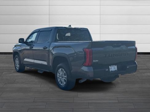 Used 2025 Toyota Tundra SR5 w/ SR5 Convenience Package AWD/4WD image 7
