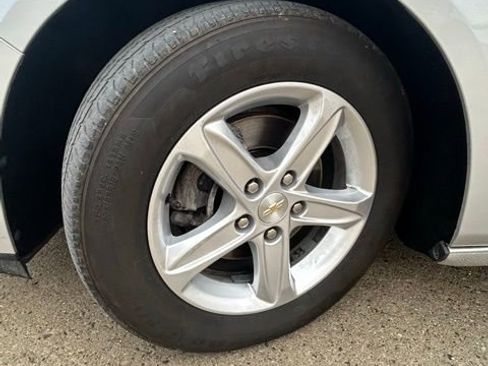 Used 2020 Chevrolet Malibu LS image 21