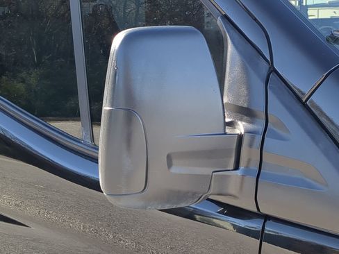 Used 2018 Ford Transit 350 XLT image 10