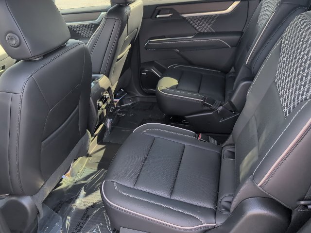 Used 2026 GMC Acadia Denali w/ Super Cruise Package AWD/4WD image 27