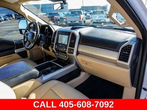 Used 2021 Ford F250 Lariat w/ Lariat Value Package AWD/4WD image 14