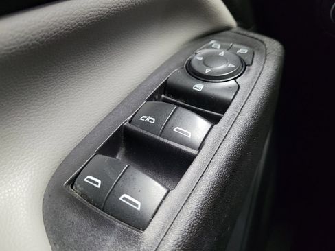 Used 2019 Chevrolet Equinox LT FWD image 27