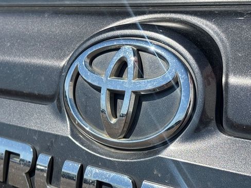 Used 2017 Toyota 4Runner SR5 image 29