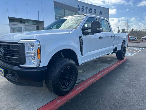 Used 2025 Ford F350 XL w/ XL Off-Road Package image 8