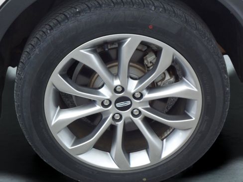 Used 2017 Lincoln MKC Select w/ Select Plus Package image 9