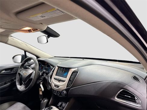 Used 2016 Chevrolet Cruze LS image 26