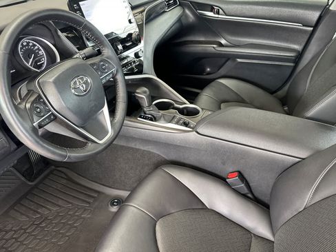 Used 2022 Toyota Camry XLE w/ Navigation Upgrade Package AWD/4WD image 11