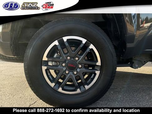 Used 2024 Toyota Tacoma TRD Sport image 8