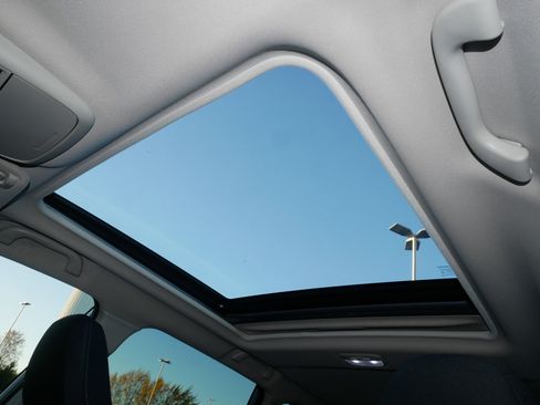 Used 2023 Subaru Forester Premium image 32