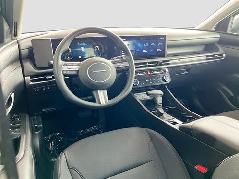 Used 2025 Hyundai Tucson SEL image 21