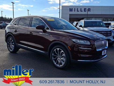 Certified 2022 Lincoln Nautilus Reserve image 1