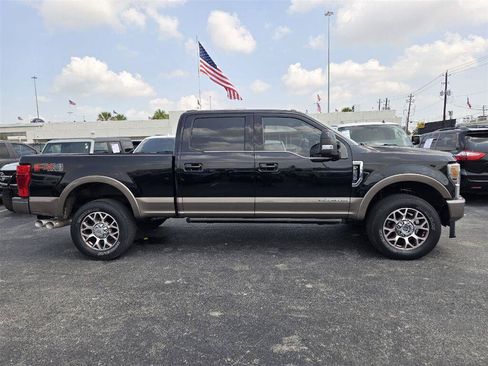 Used 2022 Ford F250 King Ranch w/ King Ranch Ultimate Package AWD/4WD image 4