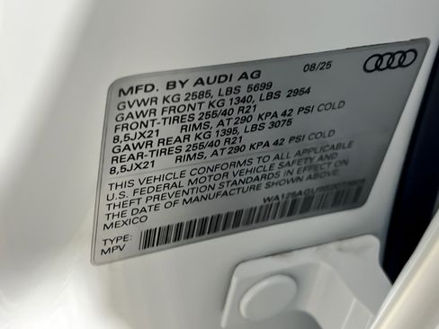 New 2025 Audi SQ5 Premium Plus image 27