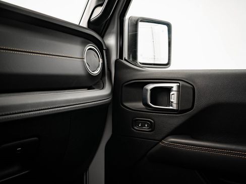 Used 2024 Jeep Wrangler Unlimited Sahara w/ Safety Group image 39