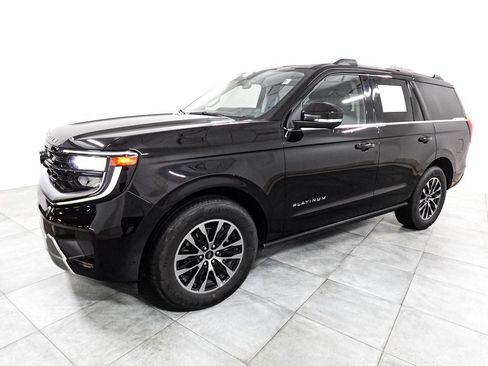 Certified 2025 Ford Expedition Platinum AWD/4WD image 5