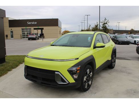 Certified 2025 Hyundai Kona SEL image 7