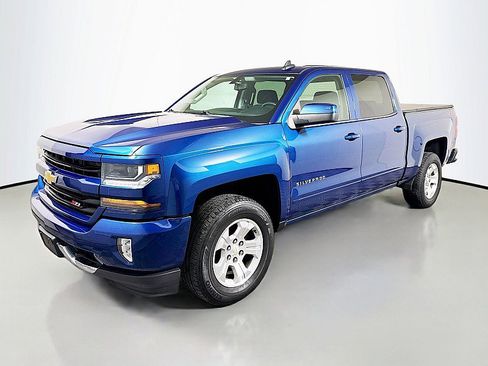 Used 2018 Chevrolet Silverado 1500 LT w/ All Star Edition image 3