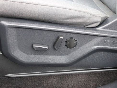 Used 2022 Ford F150 XLT w/ Equipment Group 302A High image 13