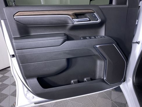 Used 2023 Chevrolet Silverado 1500 RST w/ Z71 Off-Road Package image 21