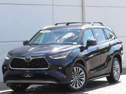 Used 2023 Toyota Highlander Platinum