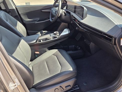 Used 2024 Kia EV6 Wind image 15