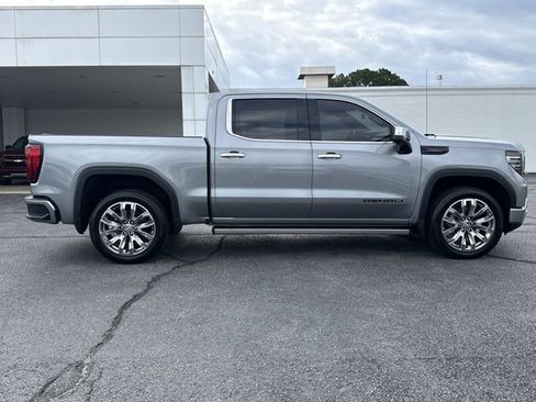 Used 2026 GMC Sierra 1500 Denali w/ Denali Reserve Package AWD/4WD image 2