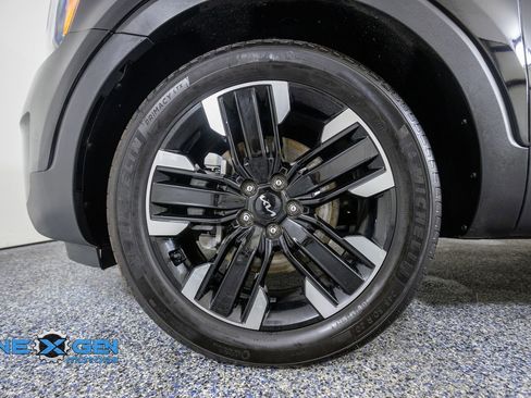Used 2025 Kia Telluride SX Prestige AWD/4WD image 50