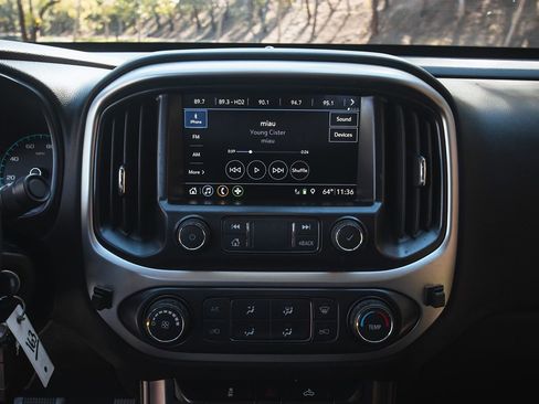 Used 2019 Chevrolet Colorado LT image 25