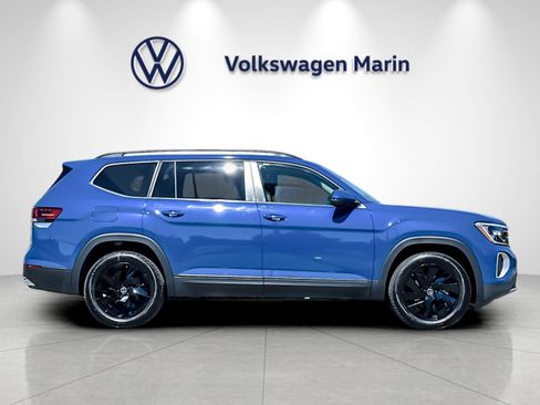 New 2026 Volkswagen Atlas SE w/ Panoramic Sunroof Package AWD/4WD image 6