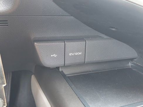 Used 2022 Toyota Camry LE FWD image 21